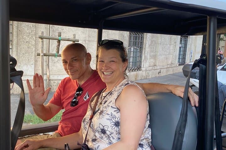 Rome: Private and Personalized Golf Cart Tour with Gelato