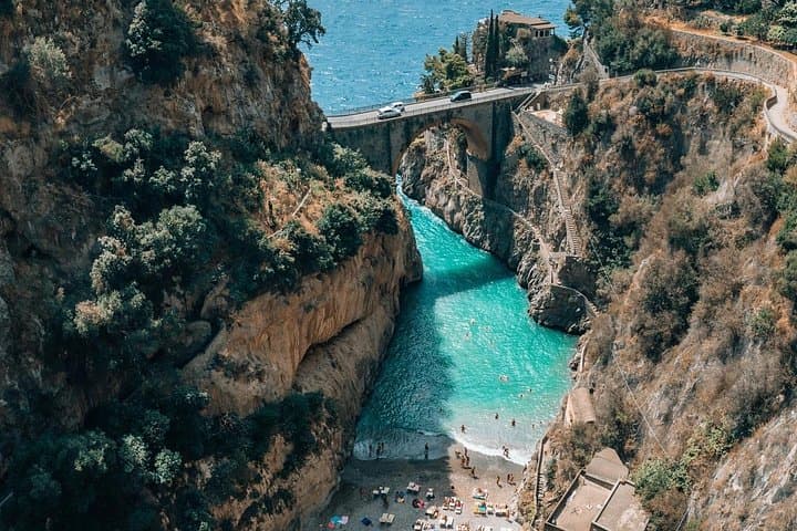Self Drive with Stay in Amalfi and Capri Car and Digital Guide