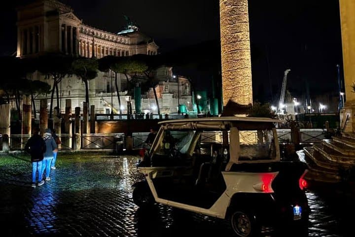 Panoramic Rome by Night Golf Cart Tour with Prosecco & Pick-Up