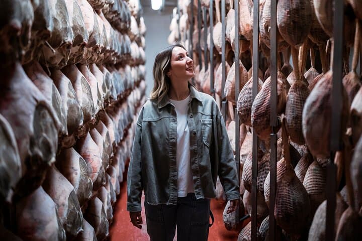 Half Day Private Parmigiano Reggiano and Parma Ham Experience | Artemilia Guided Tours | Live an authentic sensory experience