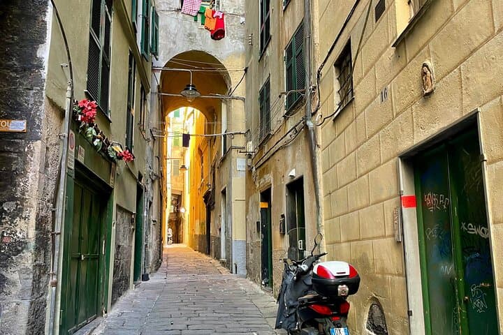 Genoa Old Town Discovery Private Walking Tour