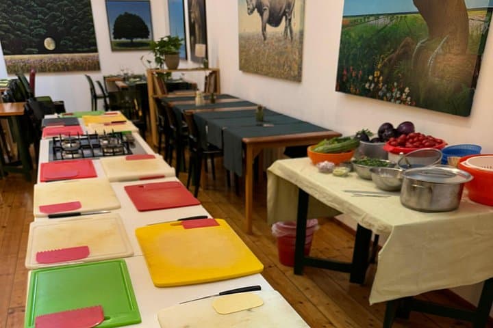 Sicilian cuisine with the Loredana chef and visit the bell tower