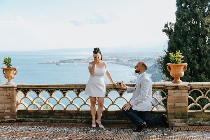 Surprise proposal photoshoot by our local photographer in Taormina