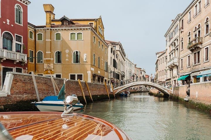 Venice Boat Tour on Grand Canal with Local Guide