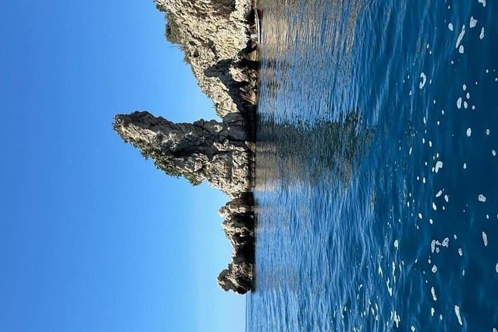 3. Live Taormina from the sea: Isola Bella, swimming and aperitif