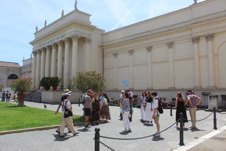 Skip the line Vatican Museums, Sistine Chapel + Optional Basilica