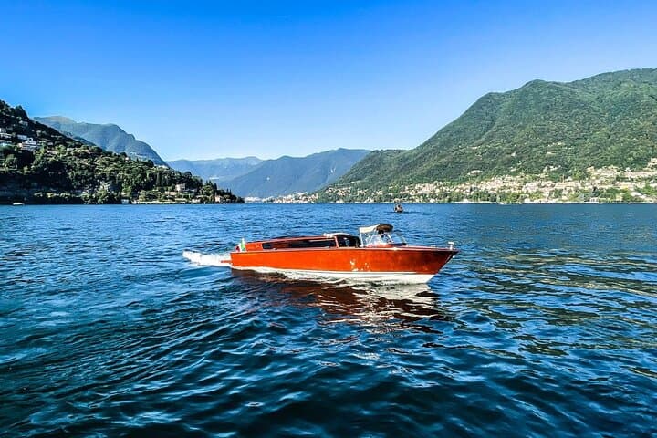 Lake Como Private Boat Tour : The Wooden Venetian Limo Escape