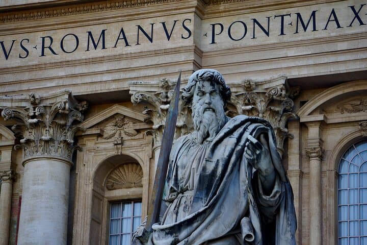 Private Tour of St. Peter’s Basilica and the Vatican Grottoes