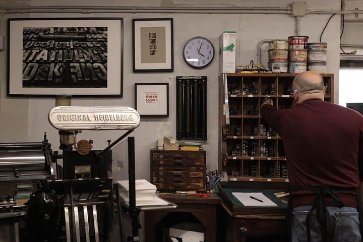 Print Workshop in Venice with Wooden Typography
