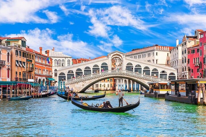 Venice Small-Group Gondola Ride with Grand Canal and Side Canals