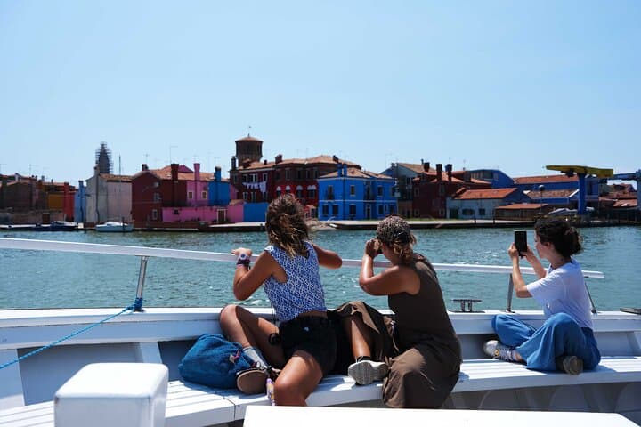 Venice: Murano & Burano Islands Premium Guided Experience