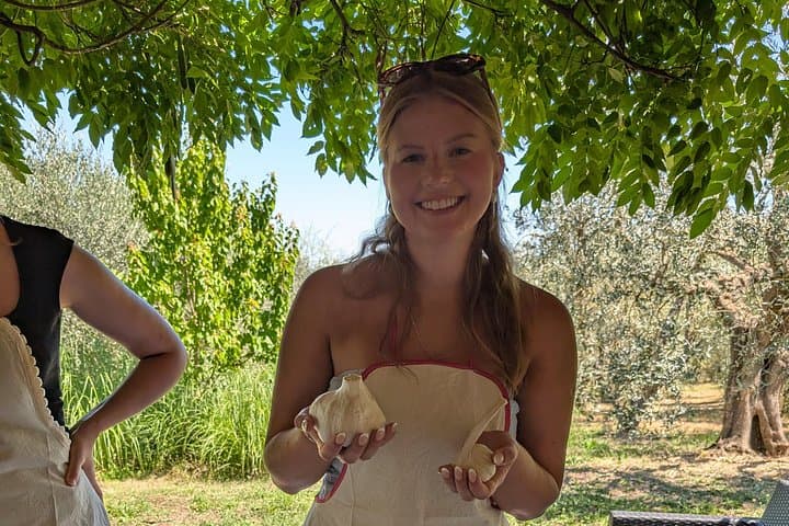 San Gimignano : Pasta Cooking Class with Wine & Panoramic Lunch