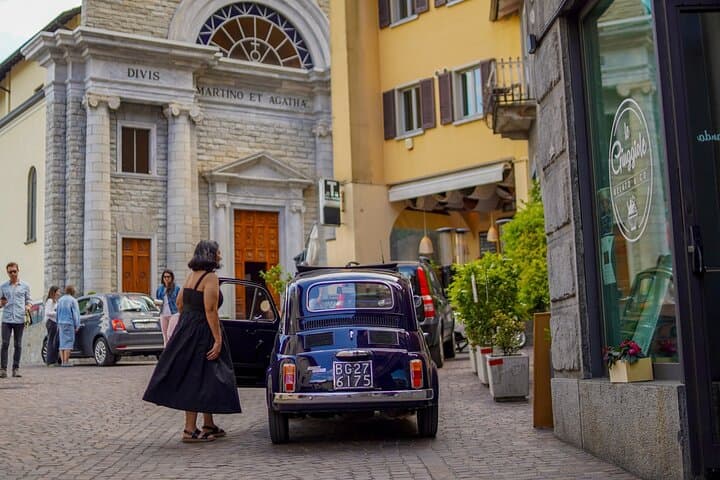 Lake Como: Classic Fiat 500 Vintage Car Rental