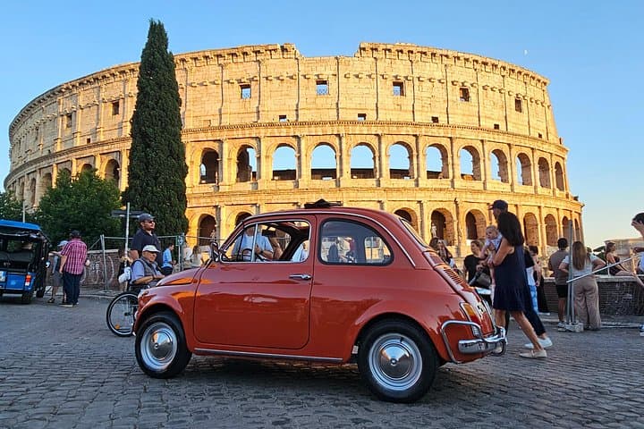 Rome in a Vintage Fiat 500, La Dolce Vita Photo Experience
