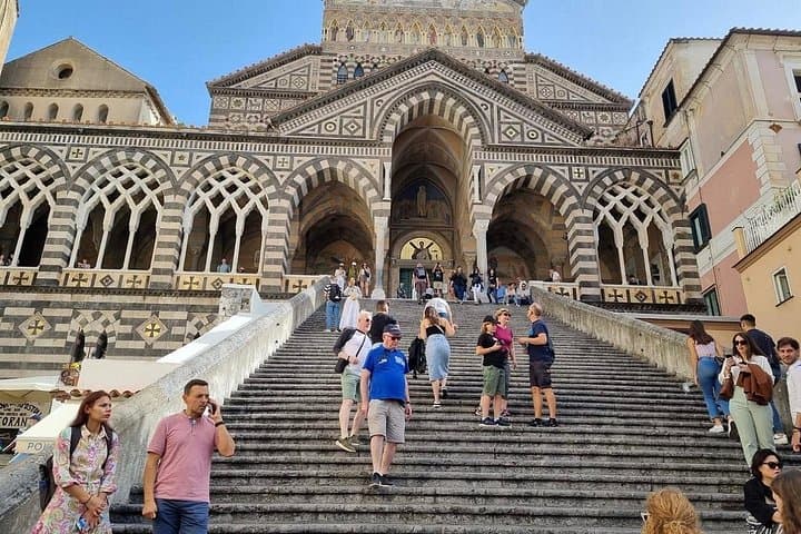 Amalfi Coast Day Tour from Sorrento with Light Lunch and Wine