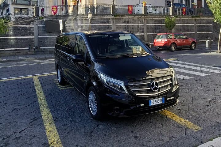 Private Transfer from Catania Airport to Taormina with option of Tours