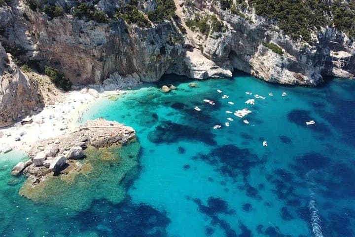 3 Day Private Nuraghi and Coves Tour
