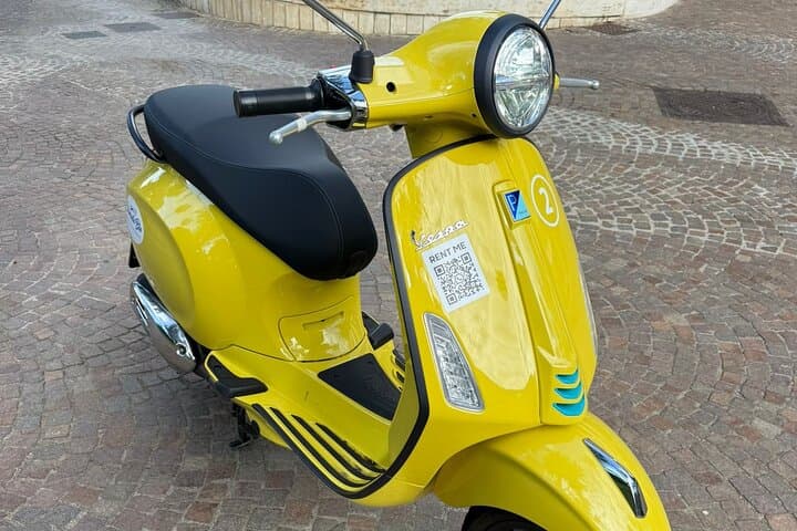 Sorrento Rental Scooter Vespa