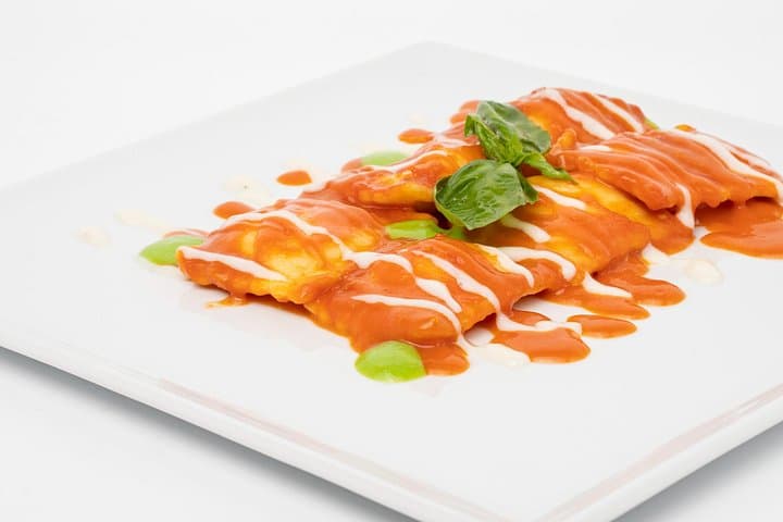 From Vineyard to Table: Wine Tasting & Neapolitan Lunch in Pompei