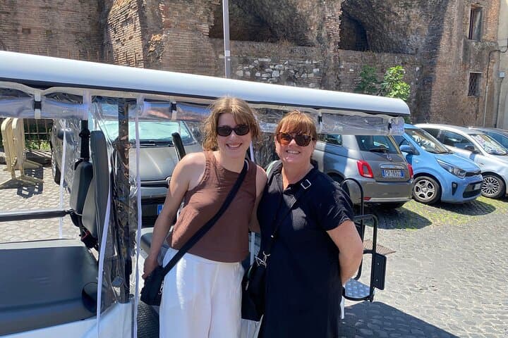 Rome: Private and Personalized Golf Cart Tour with Gelato