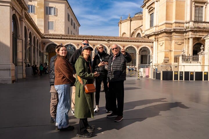 Rome: Vatican Museums & Sistine Chapel Tour & Priority Entry