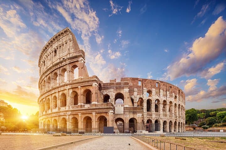 From Florence to Rome direct transfer in a Private Car