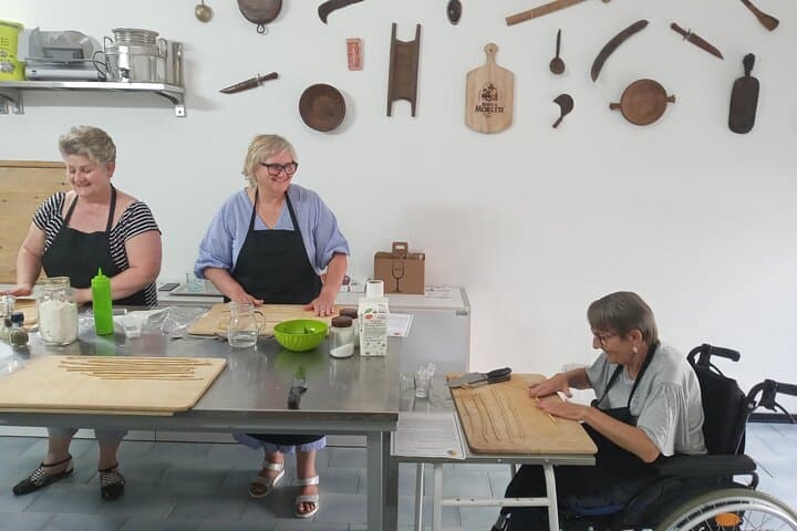 6-Day Learn to Cook on a Budget Getaway in Tuscany