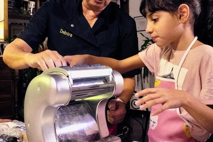 Family Pasta and Tiramisu Cooking Class in Rome