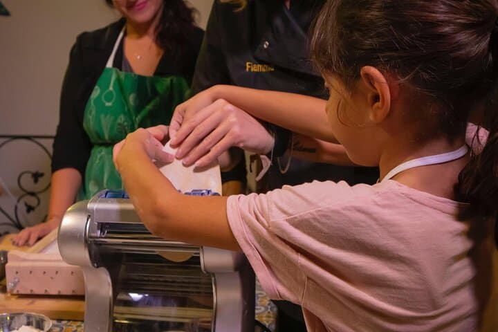 Family Pasta and Tiramisu Cooking Class in Rome