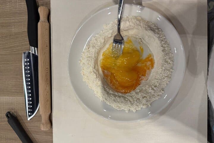 Florence: Pasta Fettuccine, Ravioli & Tiramisu Cooking Class