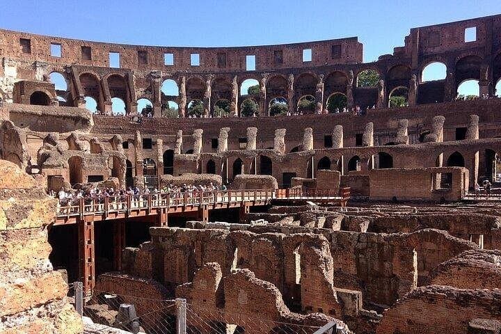 Colosseum Guided Tour + Access Roman Forum and Palatine Hill