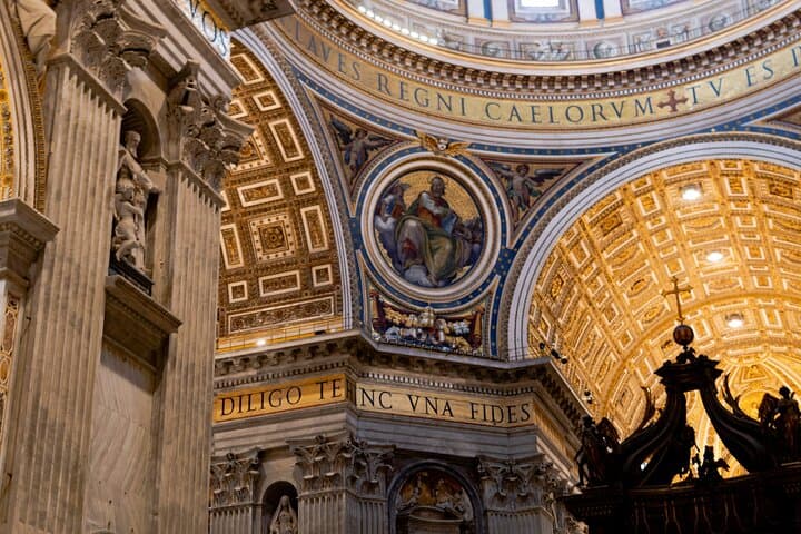 St. Peter's Basilica Guided Tour with Papal Tombs and Dome Access