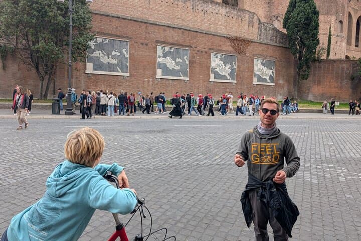 Rome Bike Tour Explore Iconic Landmarks on Two Wheels