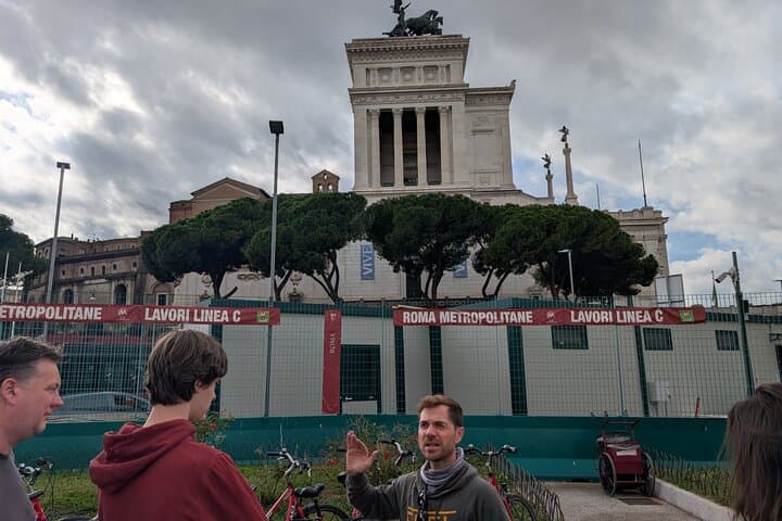 Rome Bike Tour Explore Iconic Landmarks on Two Wheels