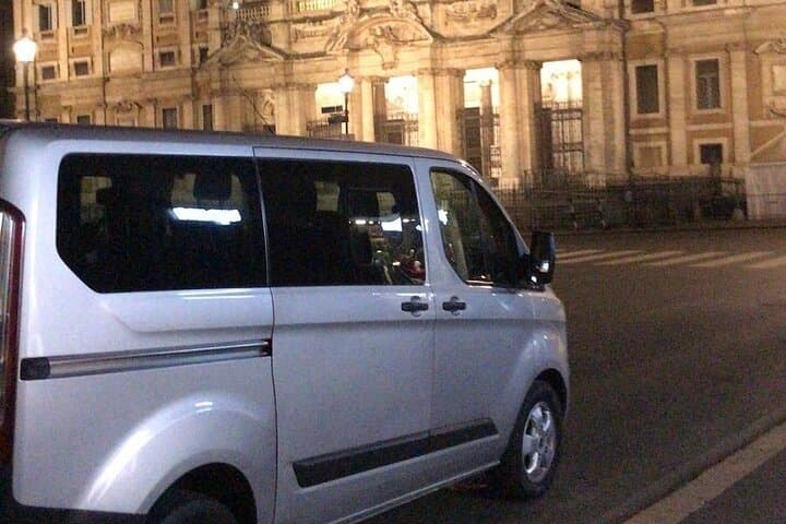 Mini van