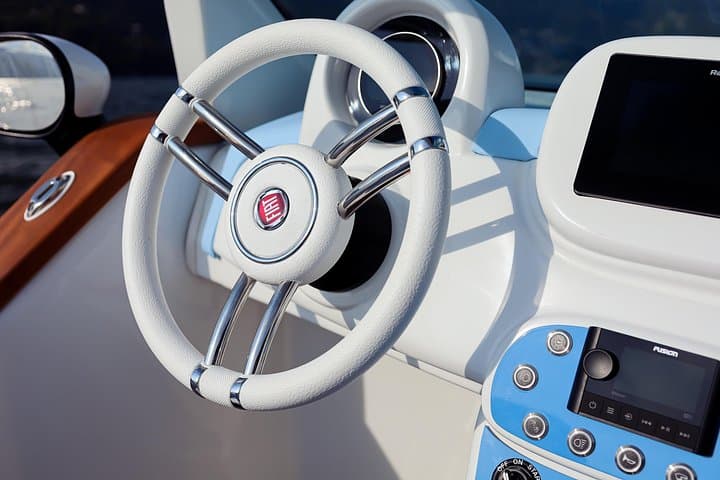 Private Fiat 500 Boat Tour in Lake Como