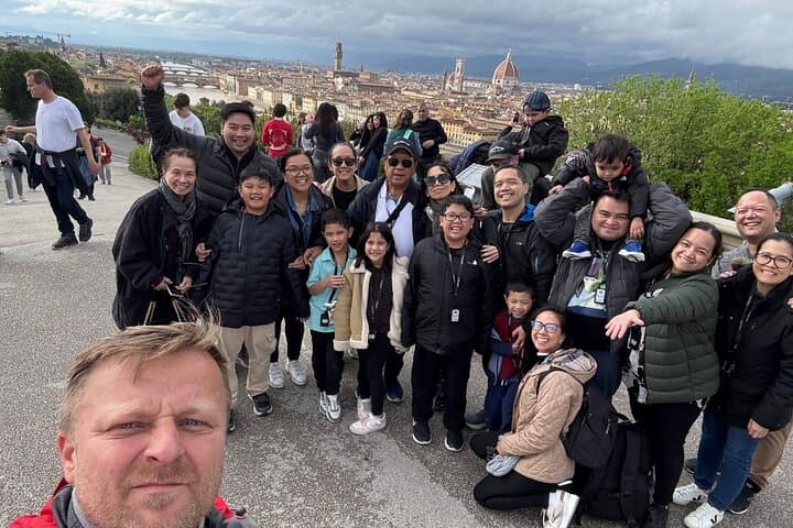Golf Cart Tour of Florence's Scenic Hills and Michelangelo