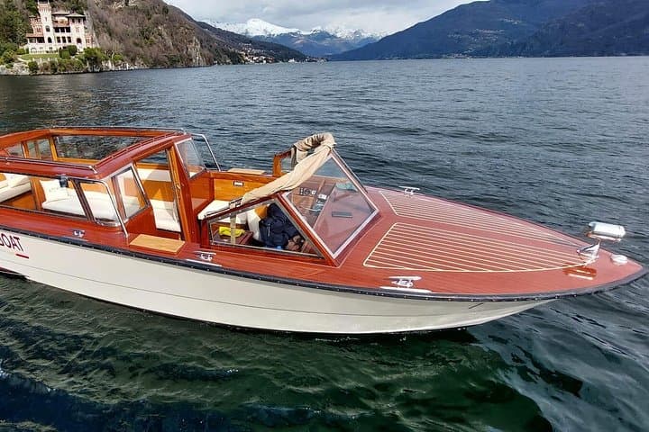 Shared Tour of Lake Como with Venetian Limousine 1 Hour