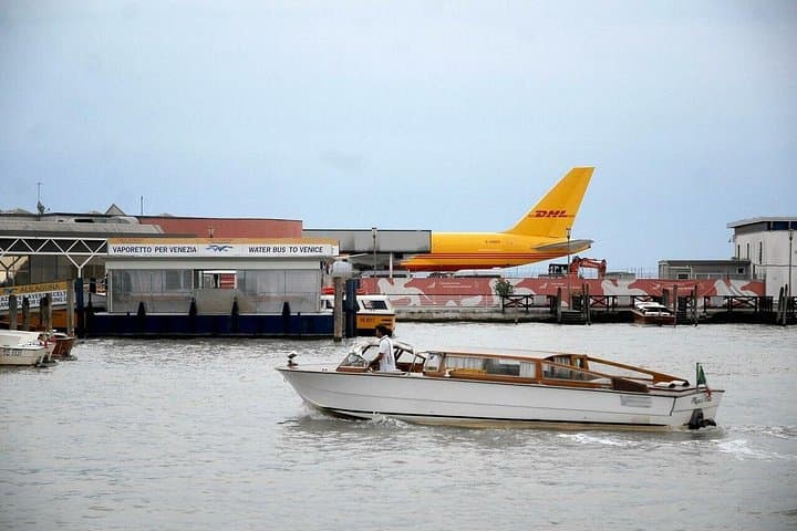 Private Transfer from Marco Polo Airport to Venice