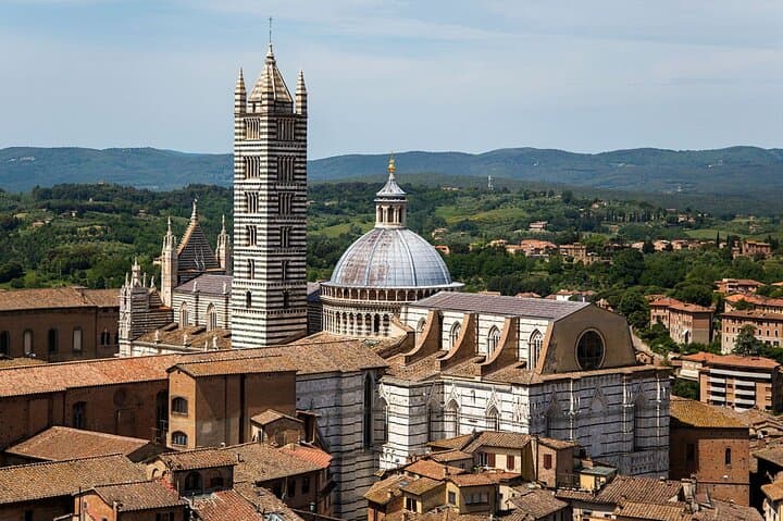 Siena Private Walking Tour with a Local
