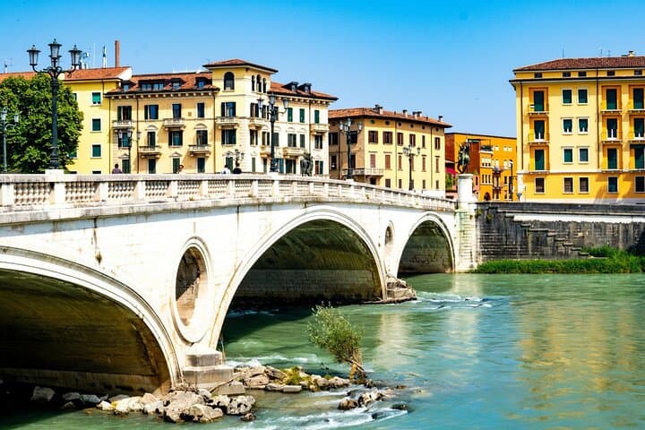 Verona Private Walking Tour with a Local