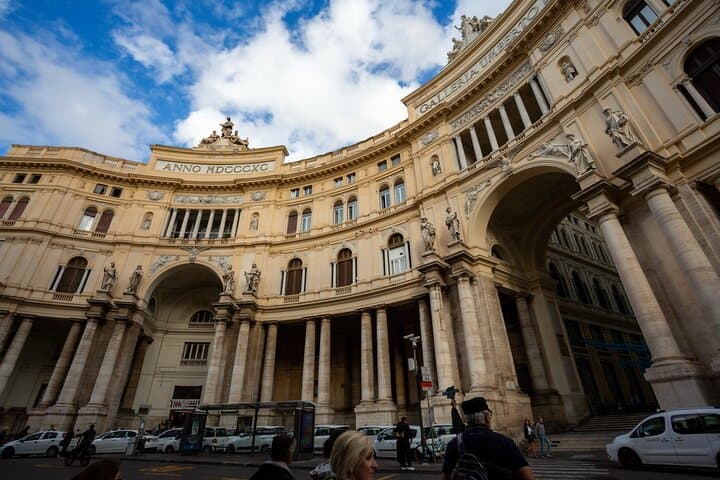 Naples Walking Tour with Underground Roman Ruins (3h or 4h)