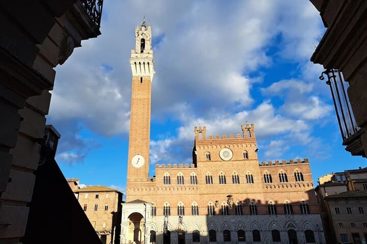 Wine Tasting with Cured Meats and Cheeses in Siena City Center