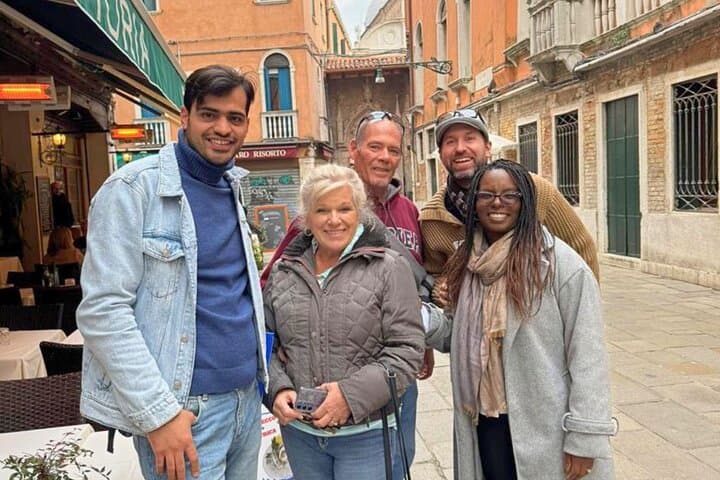 Venice Private Walking Tour with Food Tasting