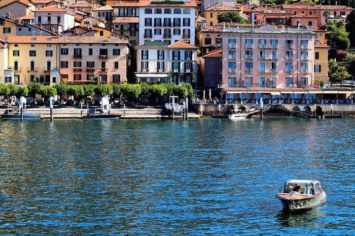 Villa del Balbianello Shared Boat Tour with Tickets from Bellagio