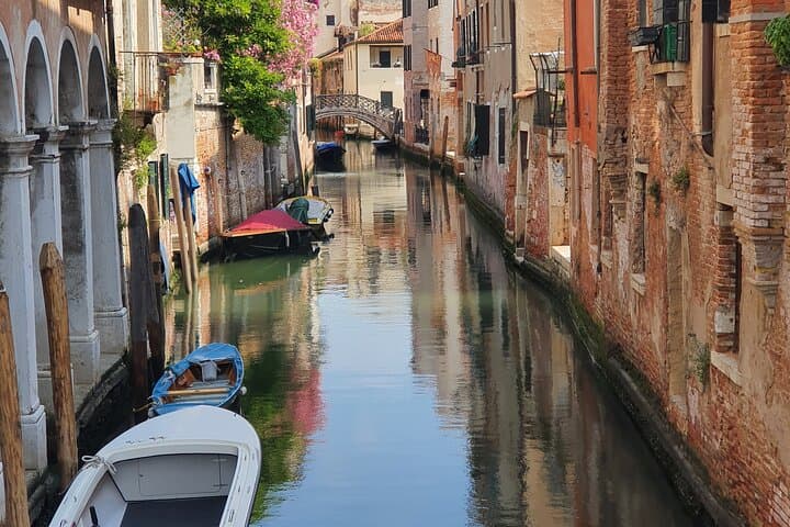 Venetian canal, quiet and perfect to appreciate the beauty of the city