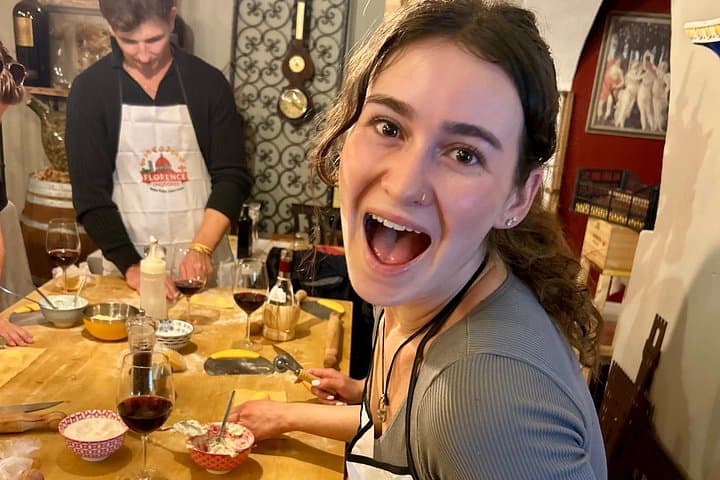 Fresh Pasta Class in Florence with unlimited Wine