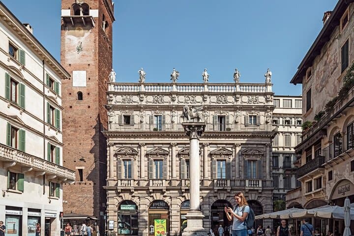 Self Guided Walking Tour of Verona with Audio Guide