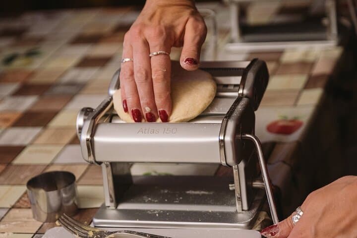 Sorrento: Pasta and Tiramisu Cooking Class with Lunch and Wine