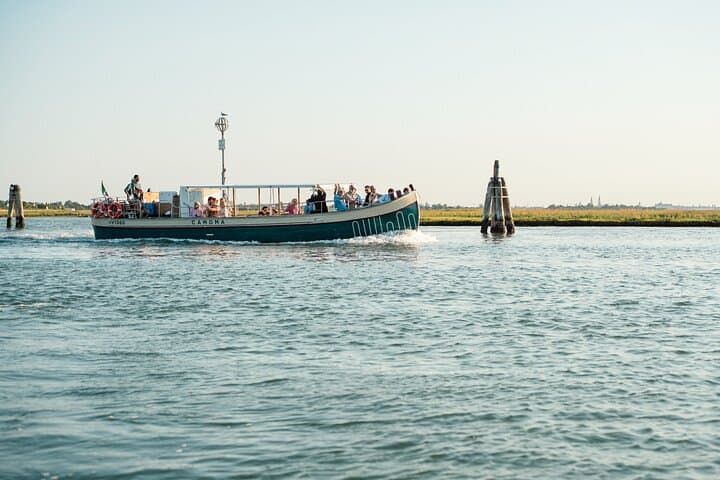 Murano & Burano: Venice Lagoon Cruise on a Traditional Boat